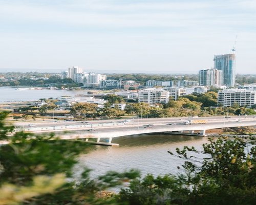 Perth Swan River landscape suitable for a flexible weekend break